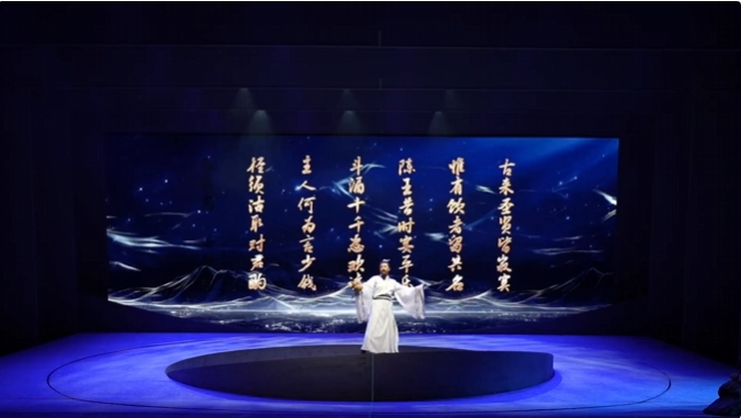 春節(jié)演出丨音樂(lè)劇《將進(jìn)酒》駐場(chǎng)版春節(jié)期間將在江油大劇院連演四場(chǎng)，再現(xiàn)大唐頂流風(fēng)華！