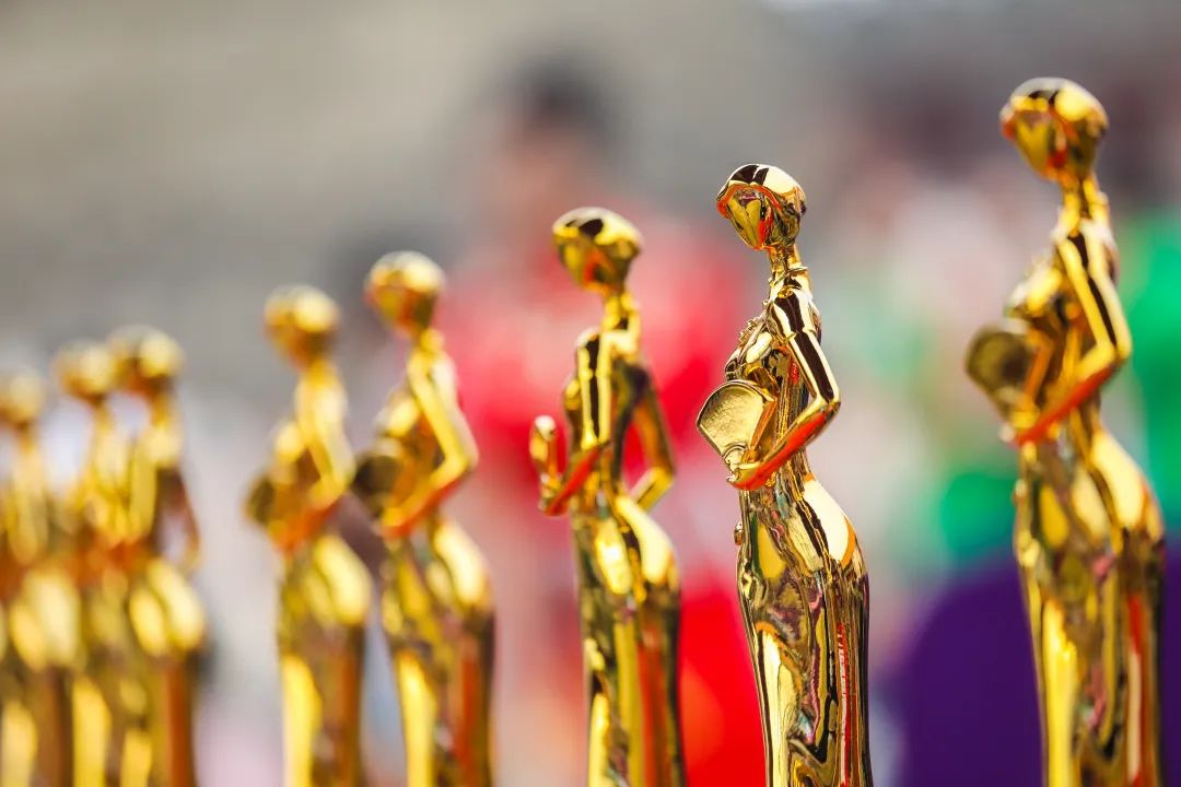 詩意青蓮·花樣年華｜青蓮·歐洲院子旗袍展演活動3月8日正式開啟，快來享受屬于你的美麗時刻吧！